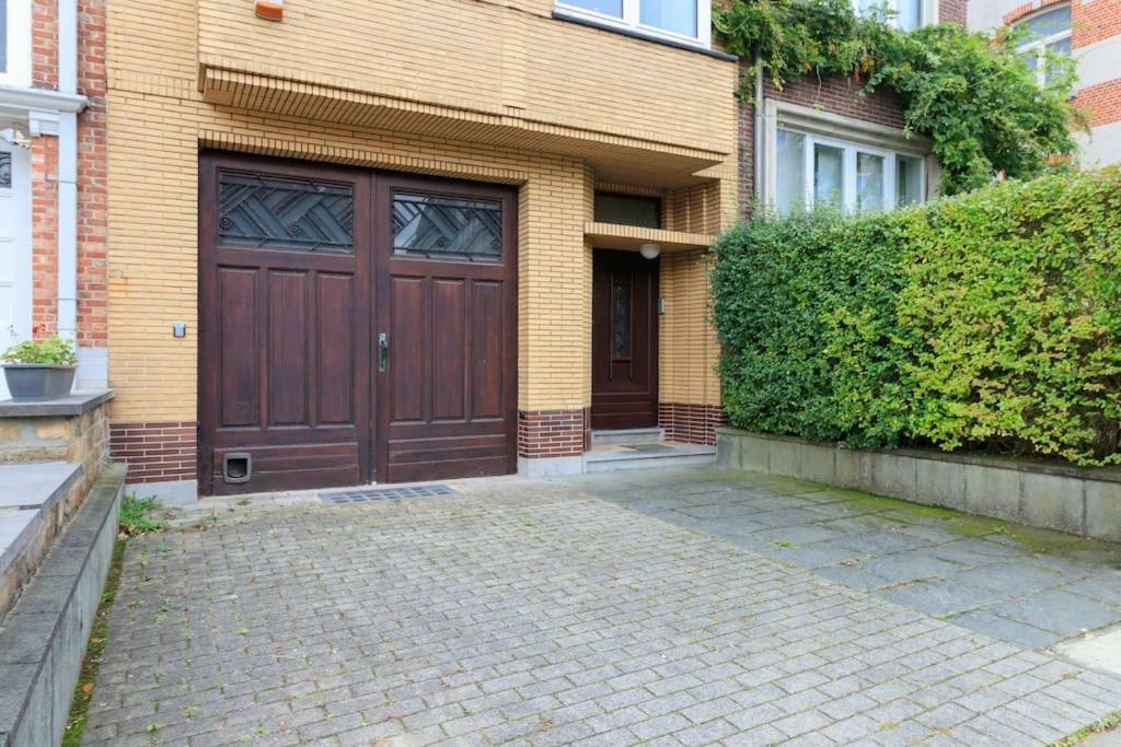 הוילה בריסל Fantastic Large House מראה חיצוני תמונה